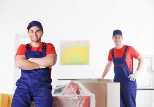Professional packing and moving boxes for a Nottinghill home
