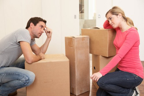 Local packing and unpacking service for homes and businesses near Notting Hill